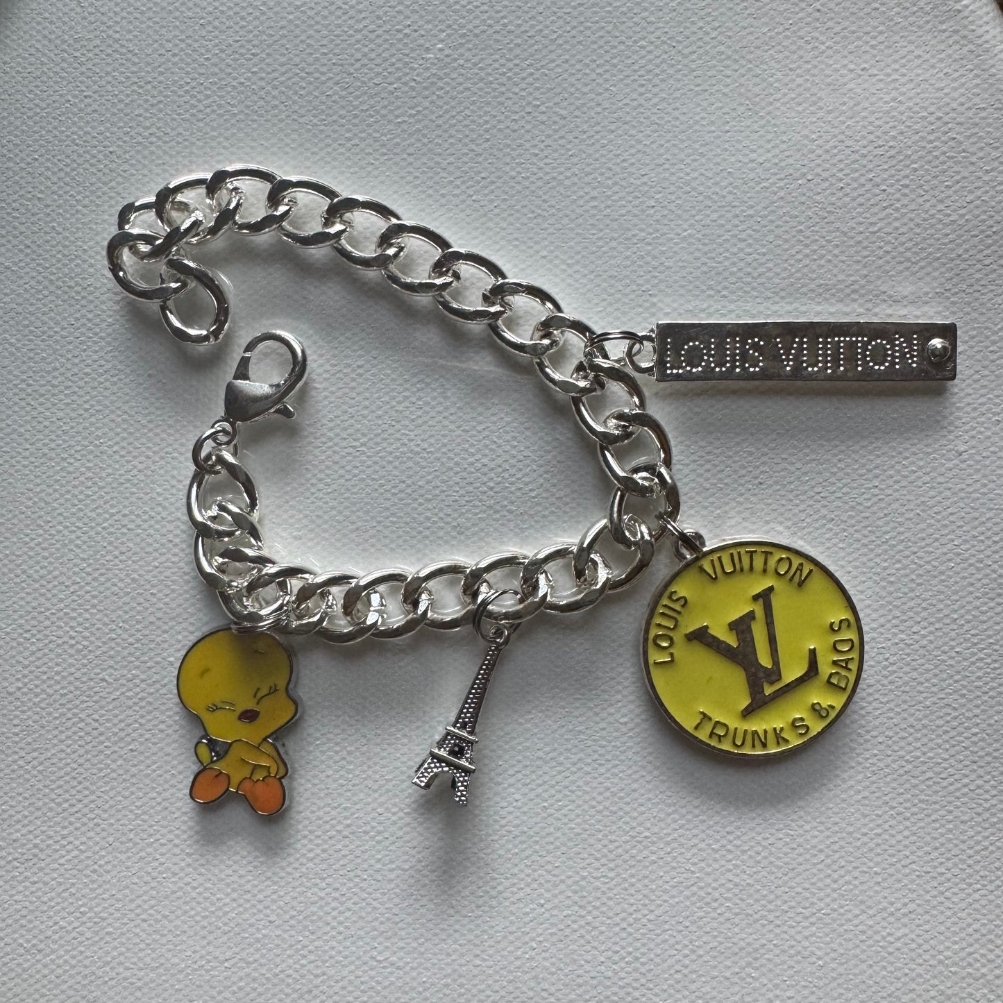 Silver V Tweety Bird charm bracelet