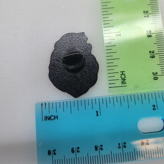 Lady in the Tramp (Female) Pin