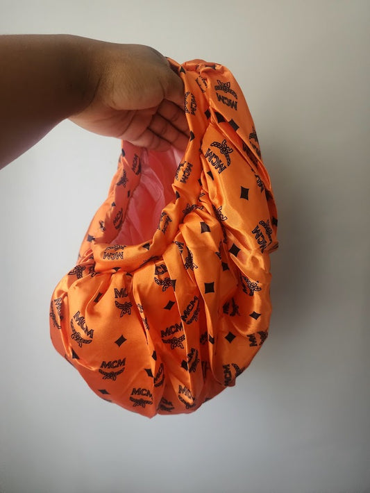 Orange M Bonnet