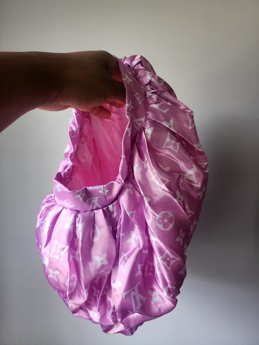 Pink V Bonnet