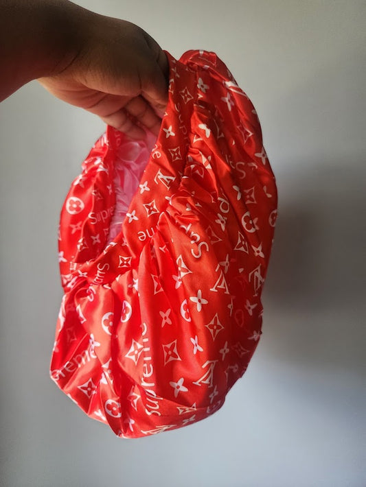 Red S V Bonnet