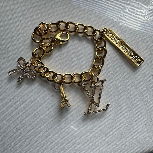 Gold Solid V Charm Bracelet