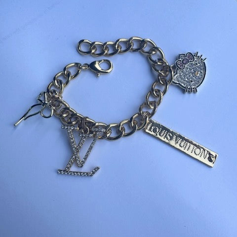 Gold Hello Kitty V Bracelet